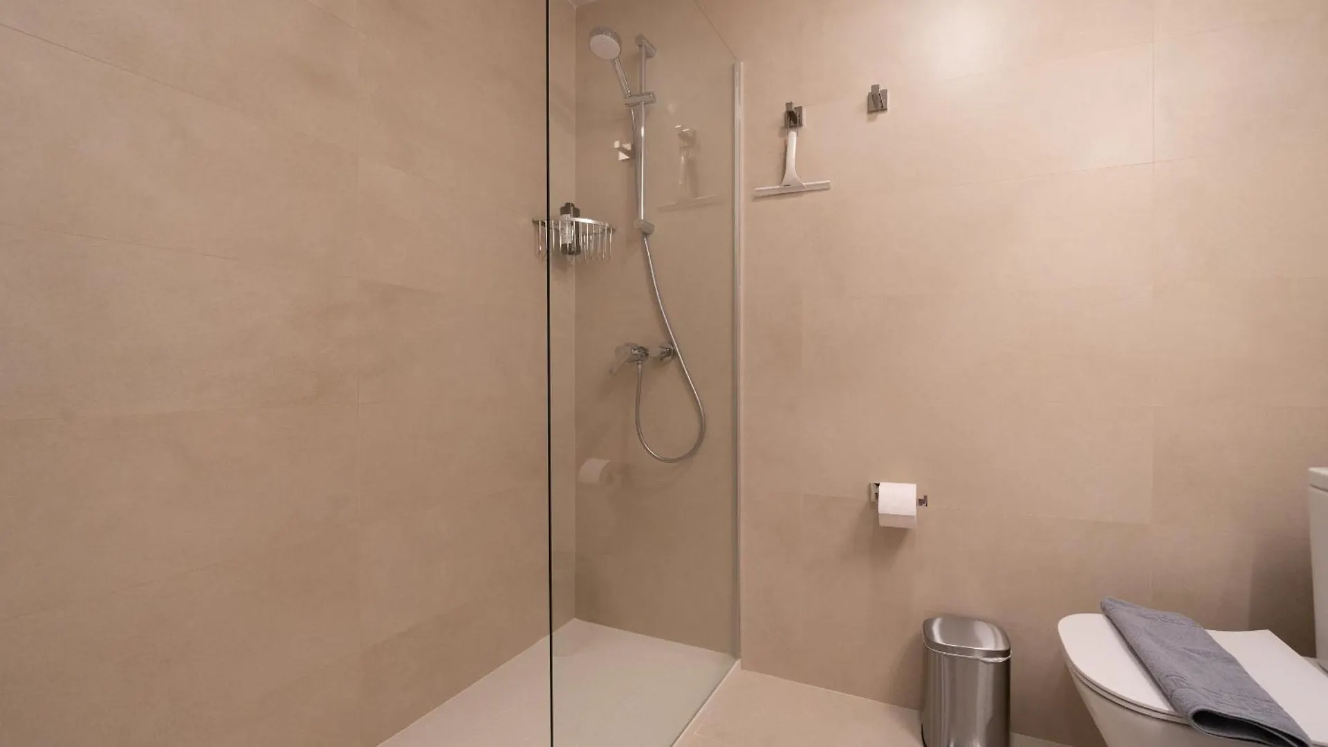 Apartamento Xpce Urban 16 Malaga Skyline - Parking Free 0*,  España